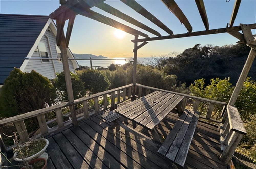 都心から約1時間、週末は海のある暮らし