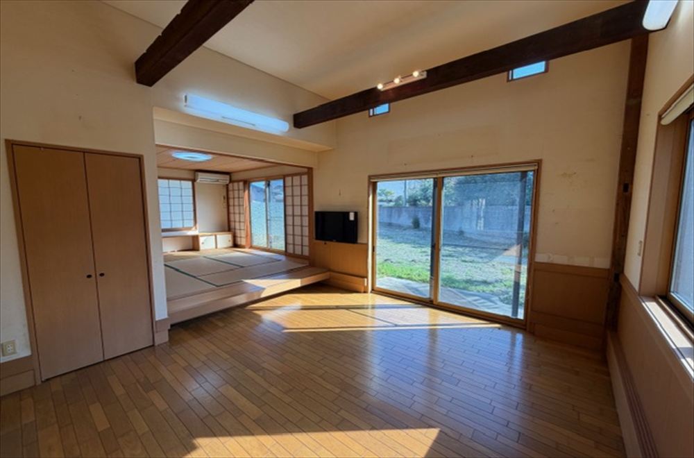 海を感じる、砂浜徒歩圏のリゾート別荘