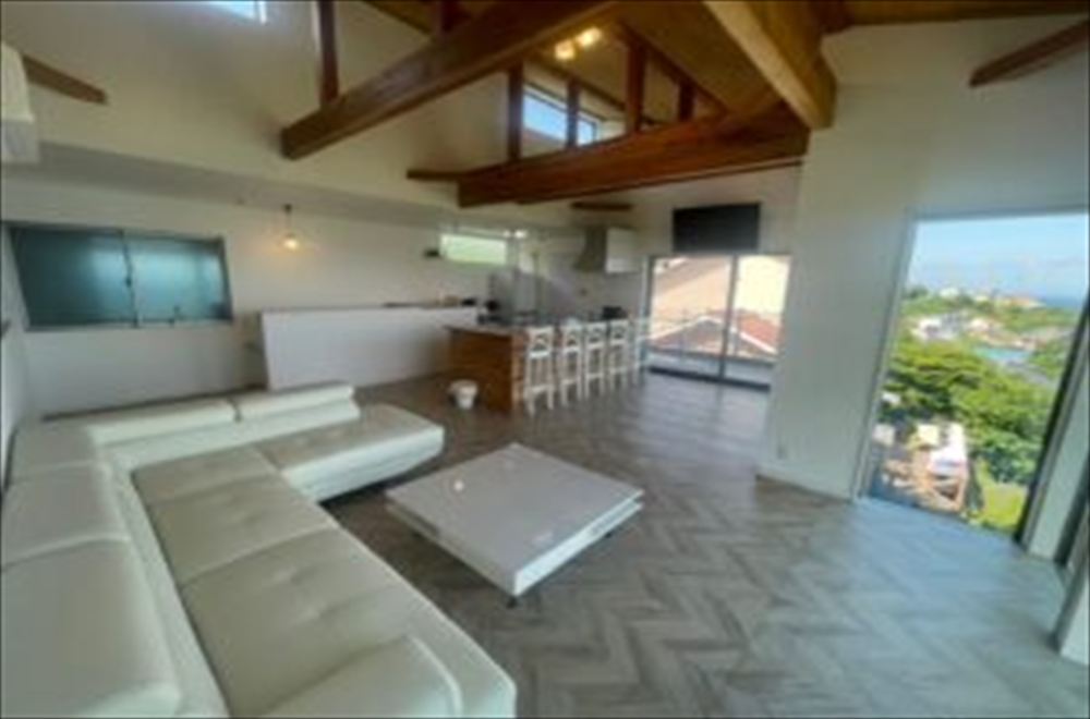 海と富士を望む高台のセカンドハウス